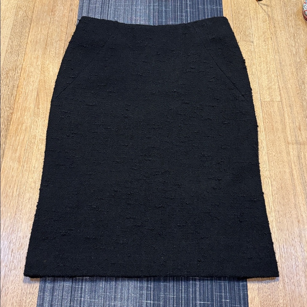 Theory Classic Slim Black Pencil Skirt